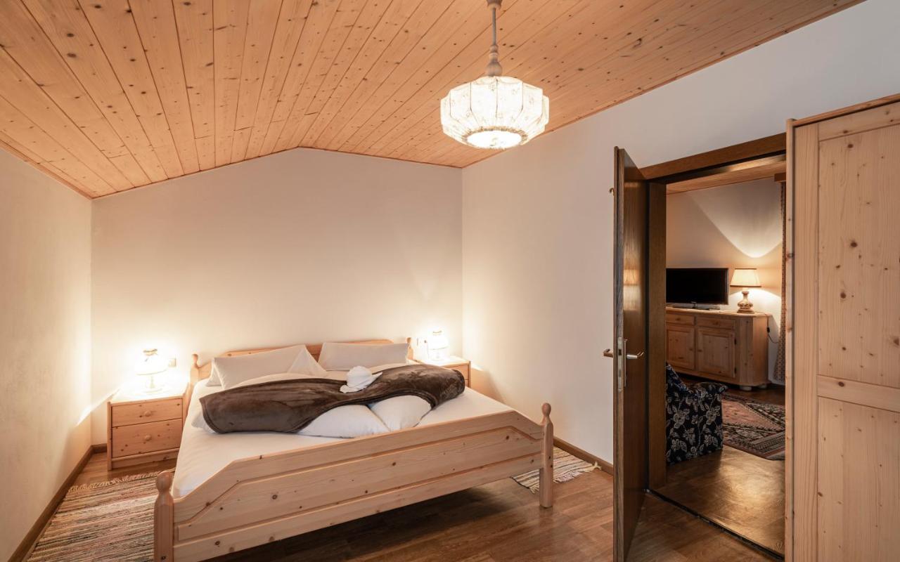 フーネス ラシェーツホフ Bed & Breakfast エクステリア 写真